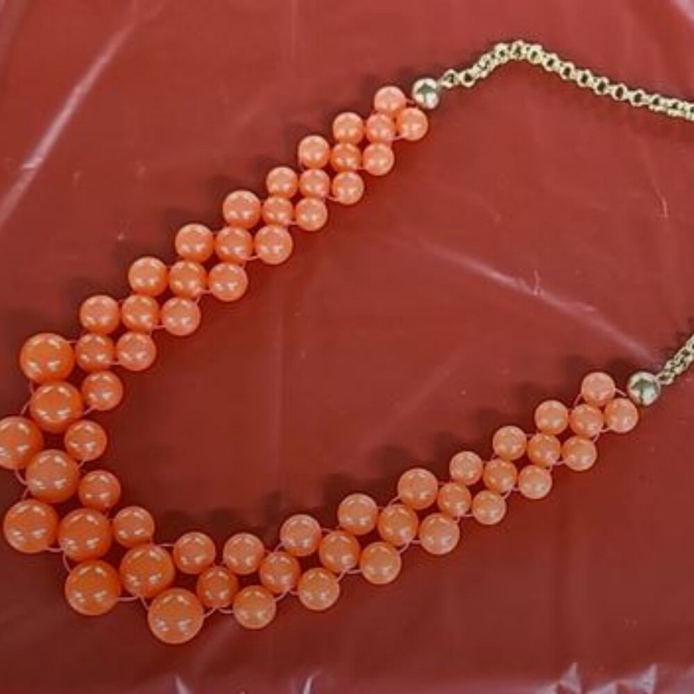 peach muti-strand necklace